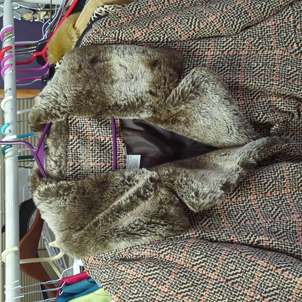 LAL coat jacket fur collar